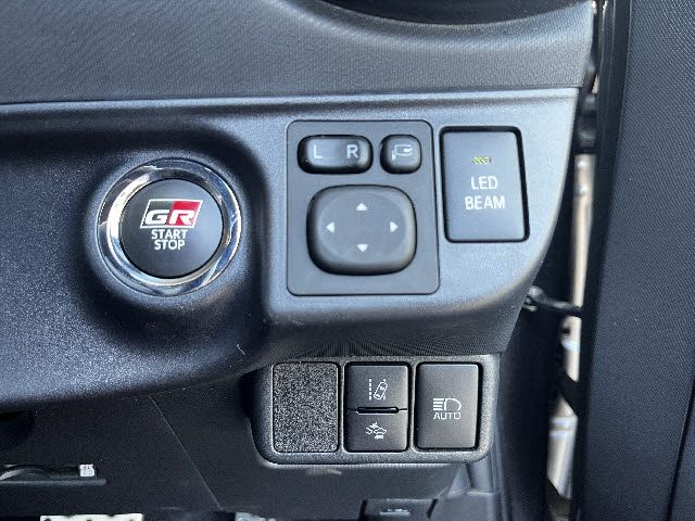 TOYOTA AQUA 2018 Image 31