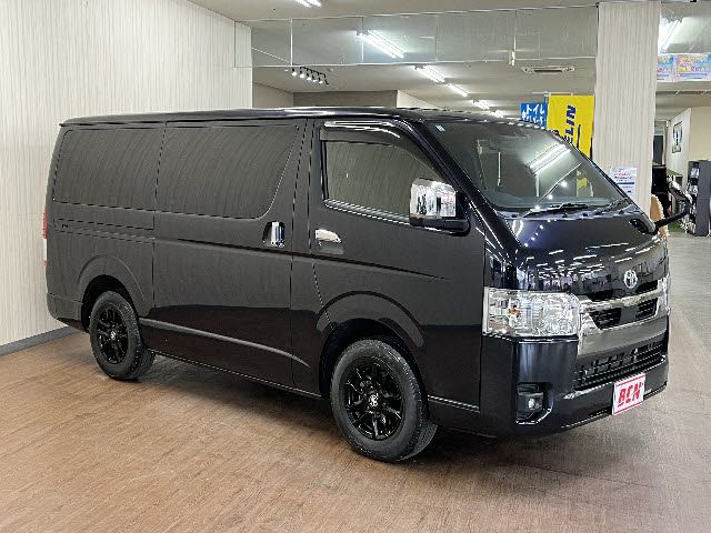 TOYOTA HIACE VAN 2WD 2022 Image 31