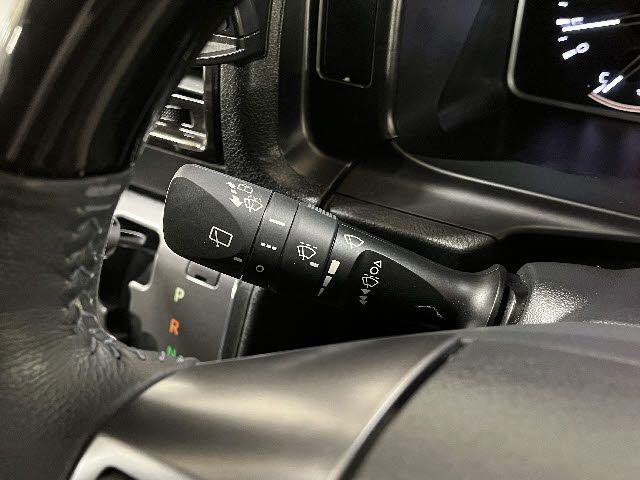 TOYOTA HIACE VAN 2WD 2022 Image 31