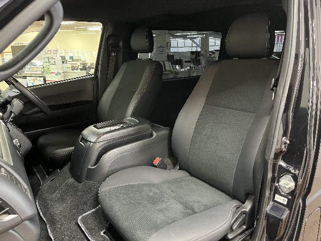 TOYOTA HIACE VAN 2WD 2022 Image 31