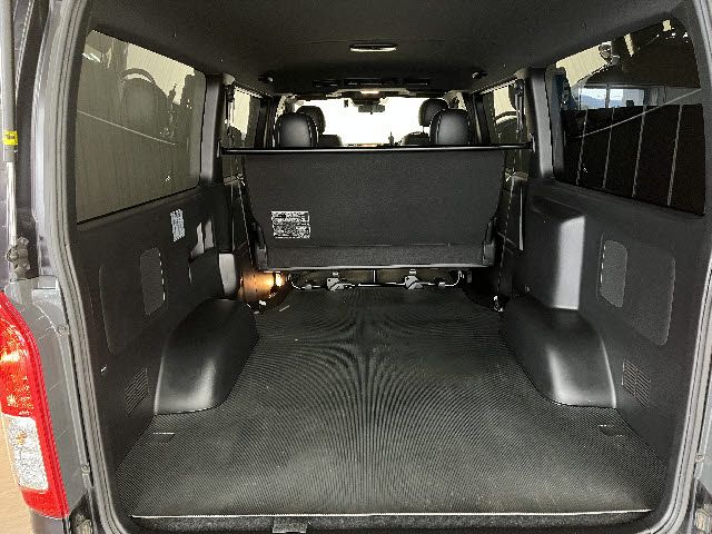 TOYOTA HIACE VAN 2WD 2022 Image 31
