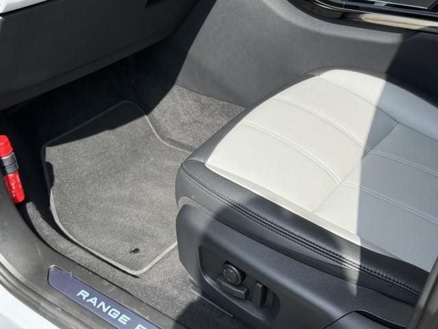 ROVER RANGE  EV 2023 Image 31