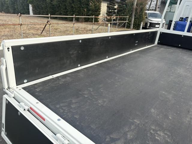 MITSUBISHI CANTER 2025 Image 31