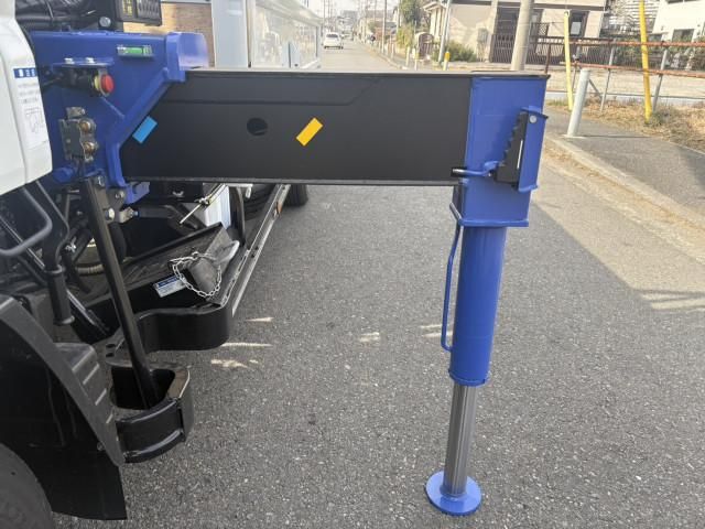 MITSUBISHI CANTER 2025 Image 31