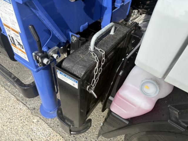 MITSUBISHI CANTER 2025 Image 31