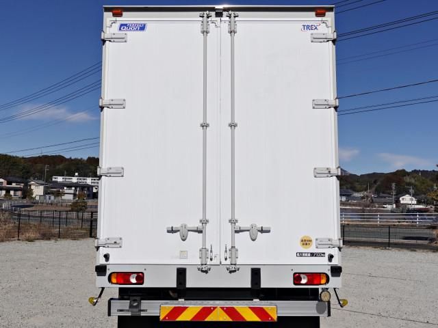 NISSAN DIESEL QUON 2017 Image 31