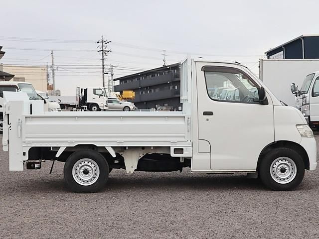 TOYOTA LITEACE TRUCK 2WD 2011 Image 31