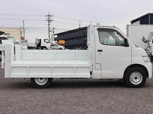 TOYOTA LITEACE TRUCK 2WD 2011 Image 31