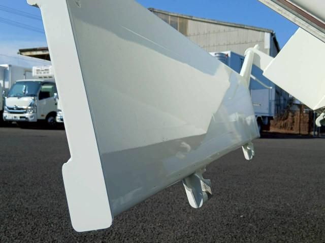 HINO DUTRO 2024 Image 31