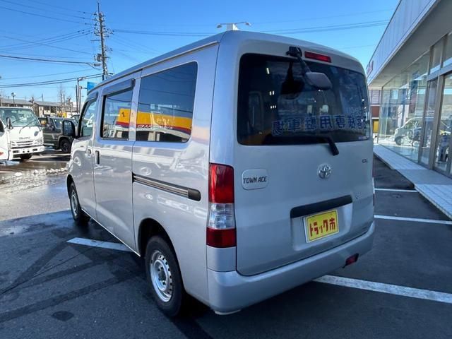 TOYOTA TOWNACE VAN 4WD 2015 Image 31