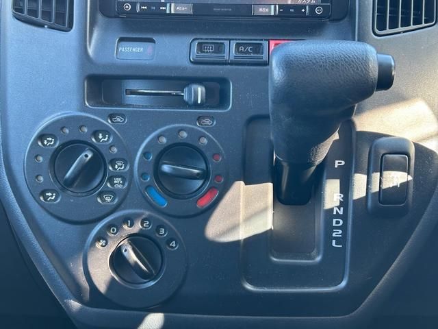 TOYOTA TOWNACE VAN 4WD 2015 Image 31