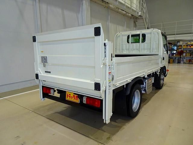 HINO DUTRO 2021 Image 31