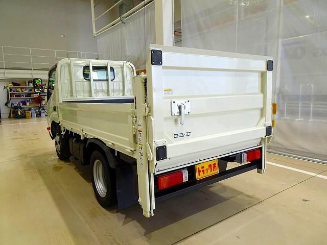 HINO DUTRO 2021 Image 31