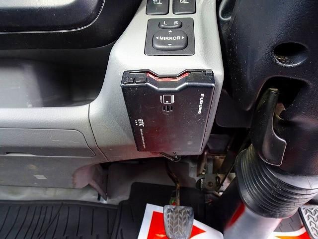 HINO DUTRO 2021 Image 31