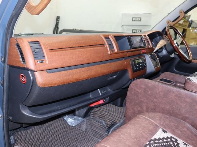 TOYOTA HIACE VAN 2WD 2017 Image 31