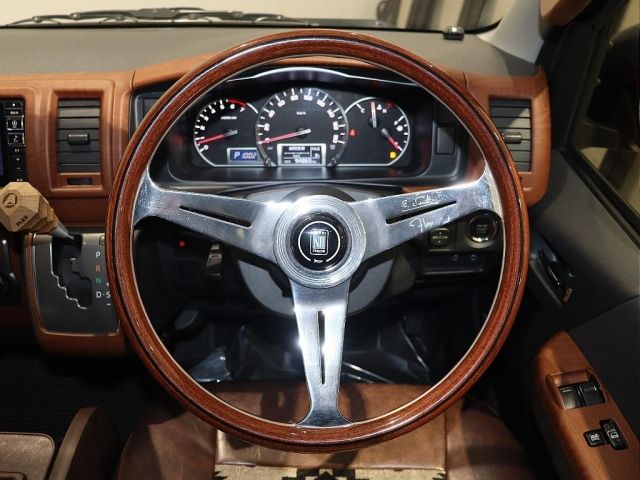 TOYOTA HIACE VAN 2WD 2017 Image 31