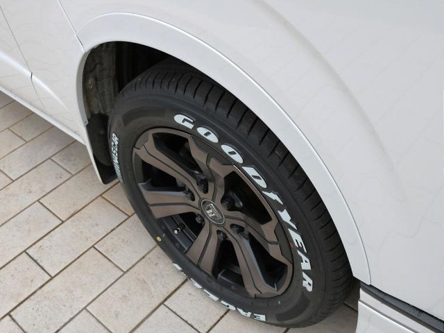 TOYOTA HIACE VAN 2WD 2018 Image 31