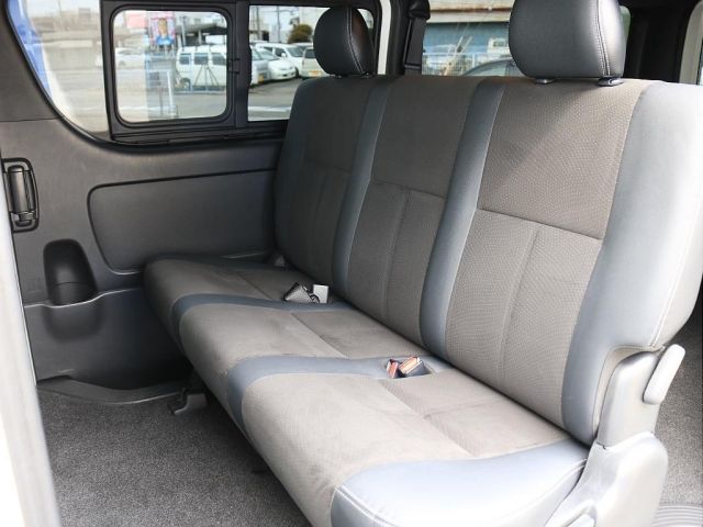 TOYOTA HIACE VAN 2WD 2021 Image 31