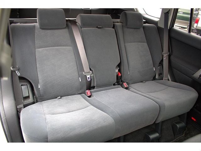 TOYOTA LANDCRUISER PRADO 2019 Image 31