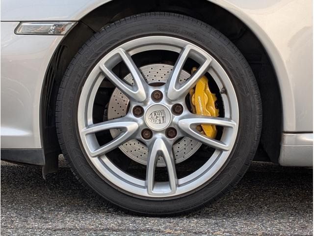 PORSCHE 911 2009 Image 31