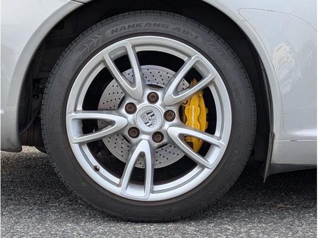 PORSCHE 911 2009 Image 31