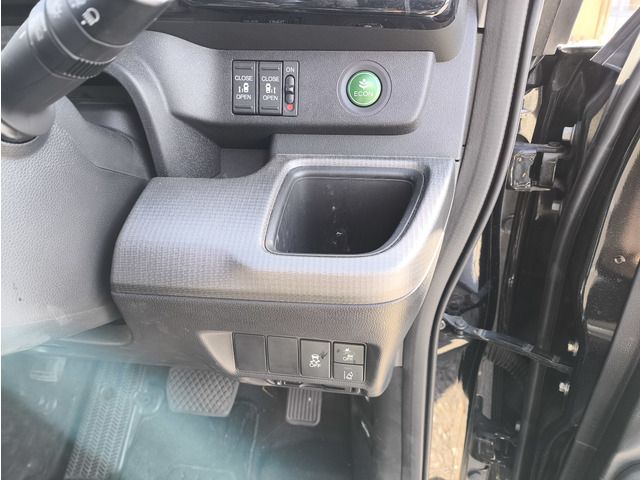 HONDA STEPWAGON SPADA 2017 Image 31