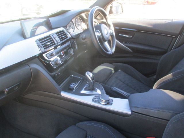 BMW 3SERIES SEDAN 2017 Image 31