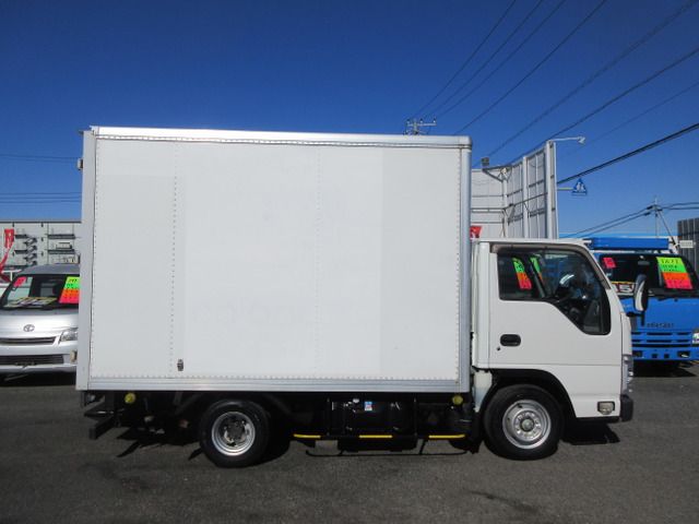ISUZU  2014 Image 31