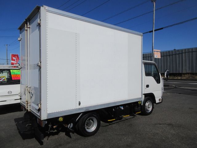 ISUZU  2014 Image 31