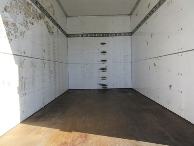 ISUZU  2014 Image 31