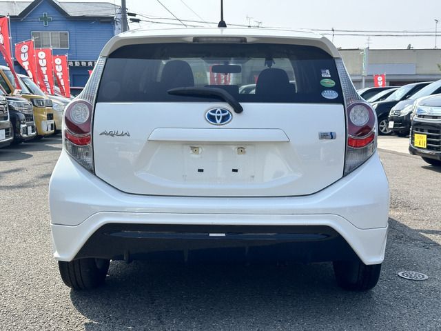 TOYOTA AQUA 2013 Image 31