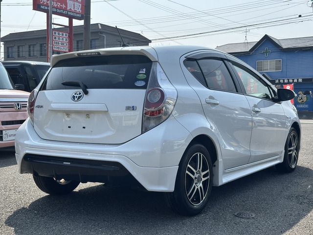 TOYOTA AQUA 2013 Image 31