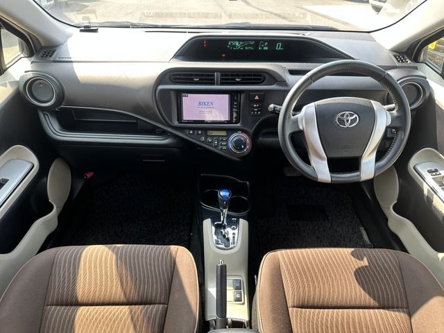 TOYOTA AQUA 2013 Image 31