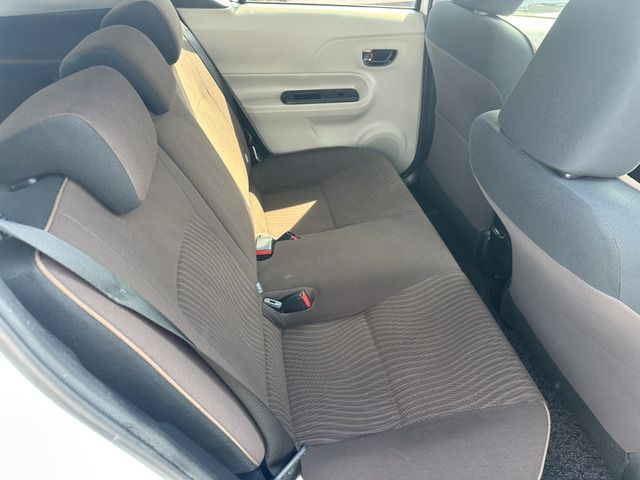 TOYOTA AQUA 2013 Image 31