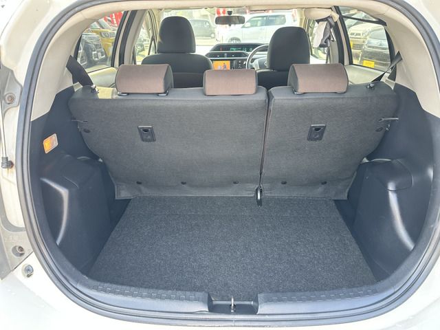 TOYOTA AQUA 2013 Image 31