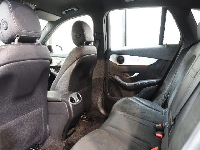 MERCEDES BENZ GLC CL 2018 Image 31