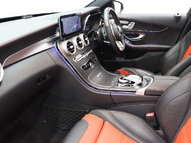MERCEDES BENZ MERCEDES AMG C CLASS 2019 Image 31