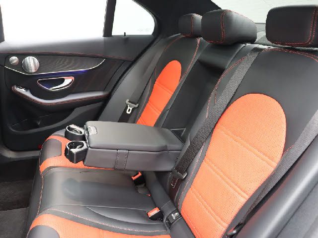 MERCEDES BENZ MERCEDES AMG C CLASS 2019 Image 31