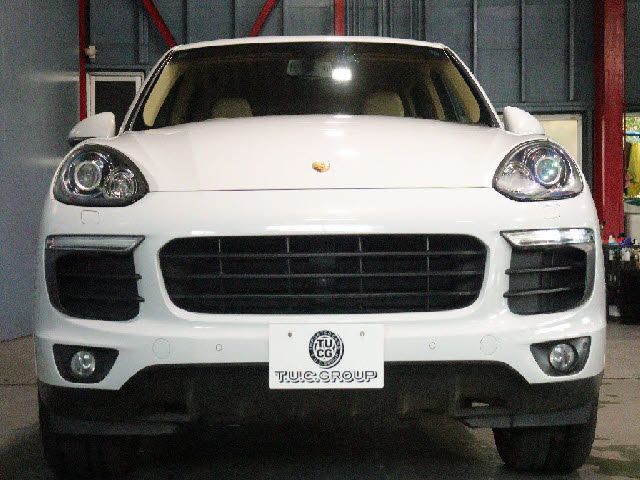 PORSCHE CAYENNE 2016 Image 31