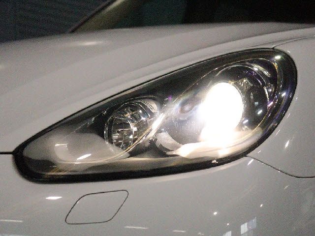 PORSCHE CAYENNE 2016 Image 31