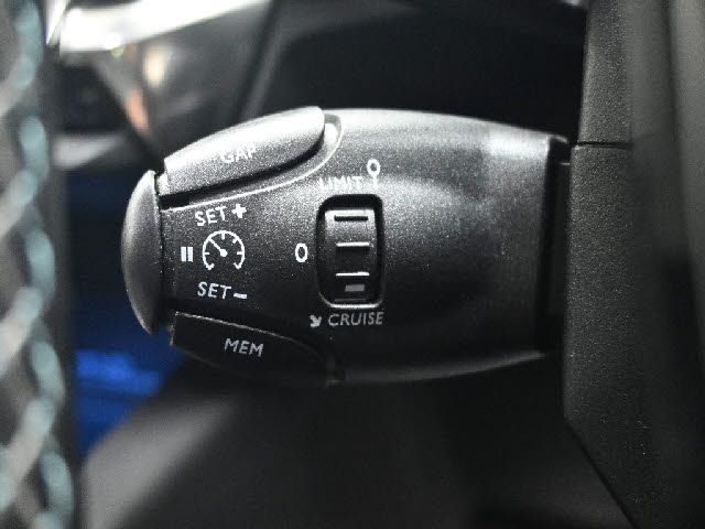PEUGEOT 3008 2020 Image 31