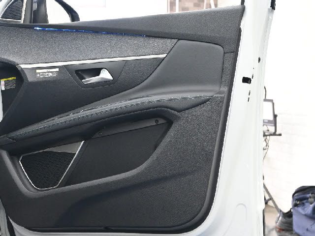 PEUGEOT 3008 2020 Image 31