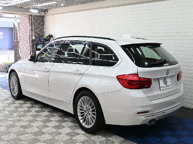 BMW 3SERIES TOURING 2018 Image 31
