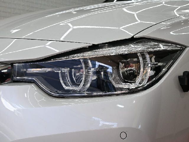 BMW 3SERIES TOURING 2018 Image 31