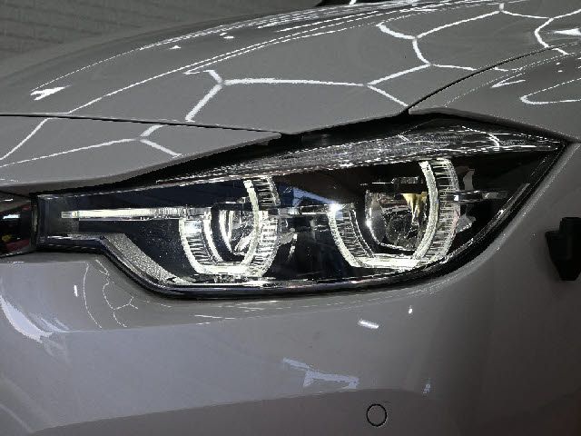 BMW 3SERIES TOURING 2018 Image 31