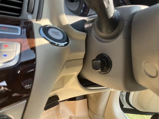 NISSAN FUGA HYBRID 2019 Image 31