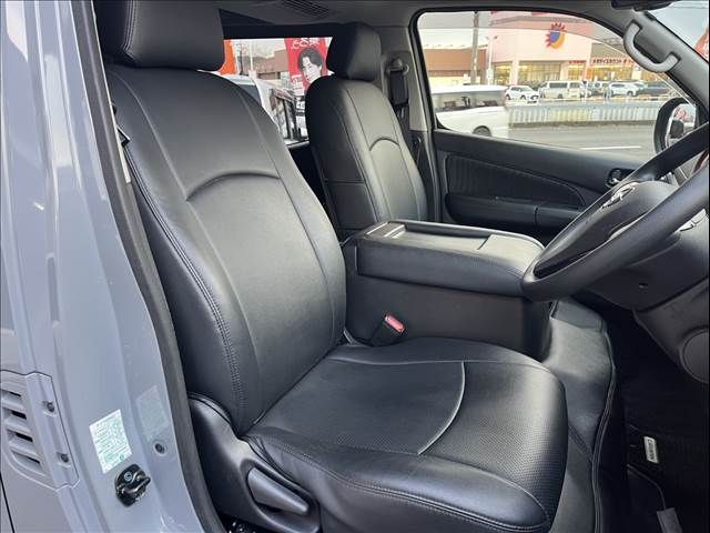 NISSAN NV350 CARAVAN 2021 Image 31