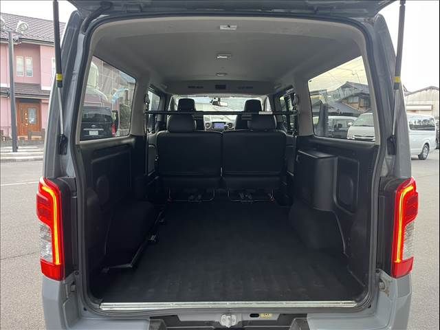 NISSAN NV350 CARAVAN 2021 Image 31