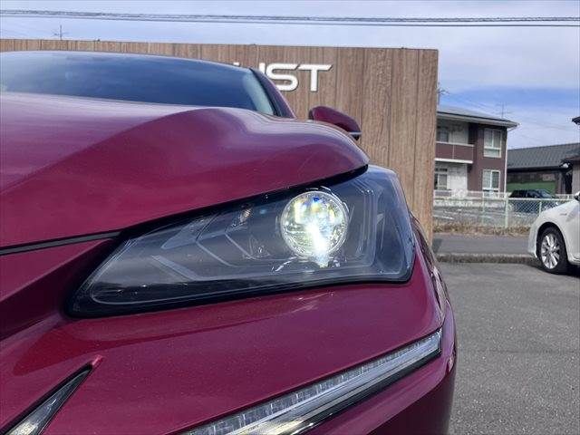 TOYOTA LEXUS NX300 2017 Image 31