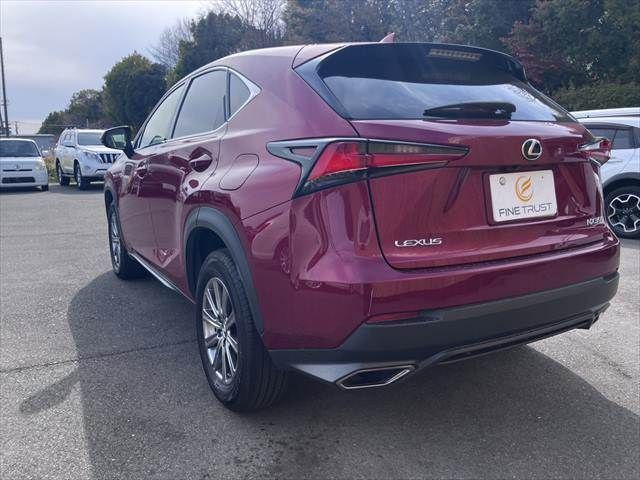TOYOTA LEXUS NX300 2017 Image 31